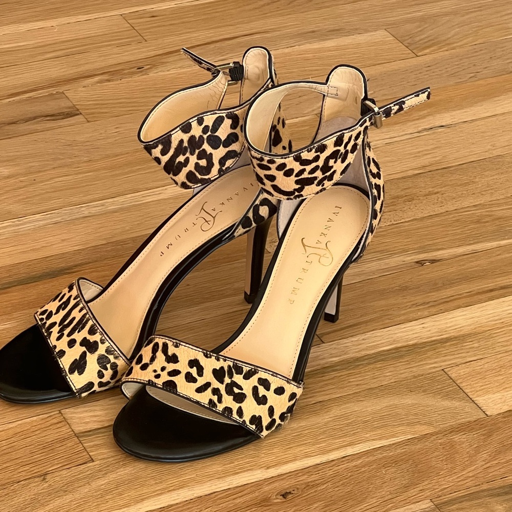 Georgeous Cheetah Print Faux Fur Heels